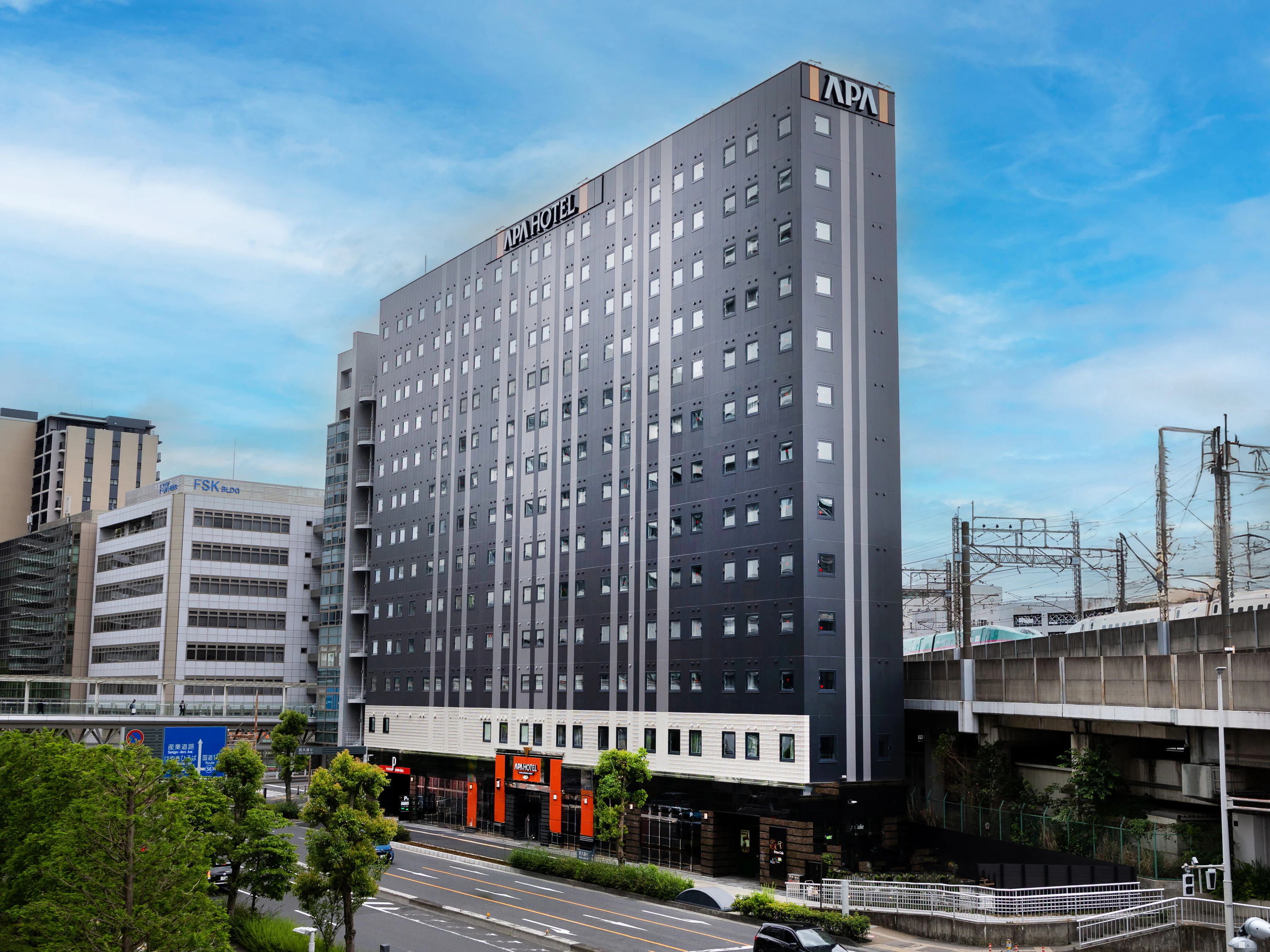 アパホテル〈さいたま新都心駅西〉