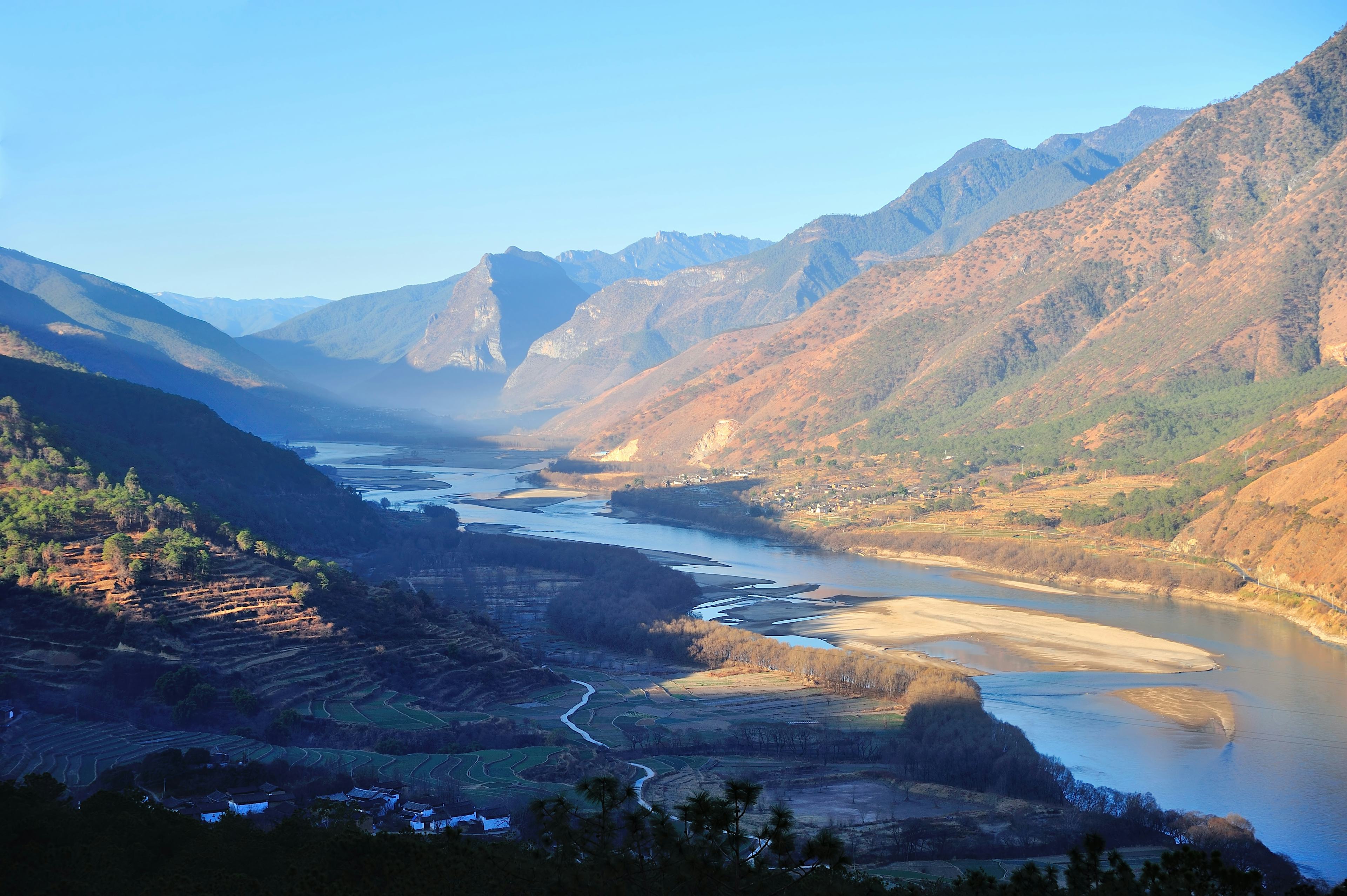 奔子欄旅行・ツアー