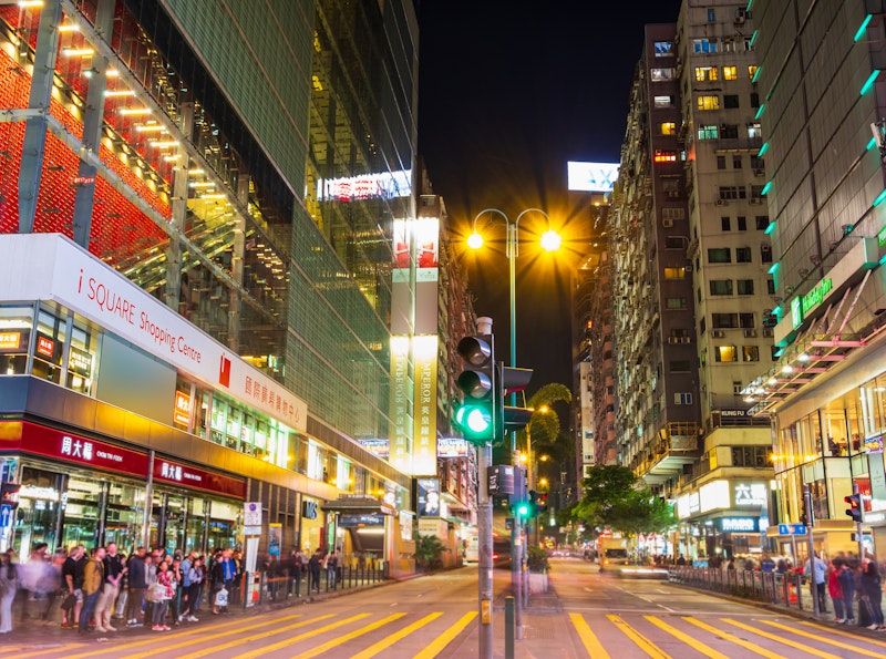 オープントップバスと夜景観賞つき！アクティブ派にうれしい駅チカホテルで優雅な香港旅