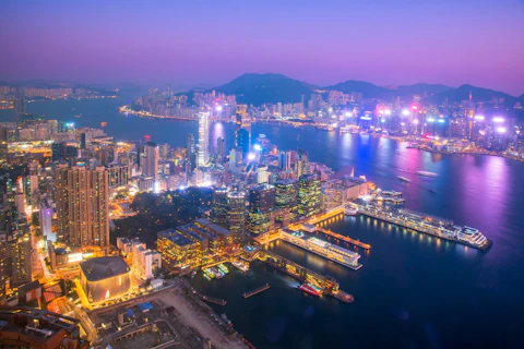 1デー・パーク・チケットつき！5つ星ホテルのキングダム・クラブ・ルームに宿泊