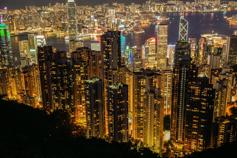 オープントップバスと夜景観賞つき！アクティブな香港旅を満喫。ビジネスクラス利用