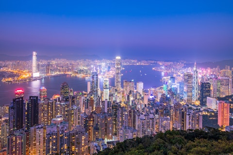 オープントップバスと夜景観賞つき！駅直結で利便性ばつぐんのホテルにステイ。JAL利用