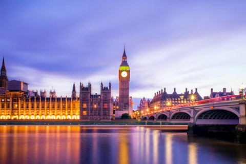 朝着フライトで行くおトクなロンドン旅！宿泊はNEWTおまかせの快適4つ星ホテル