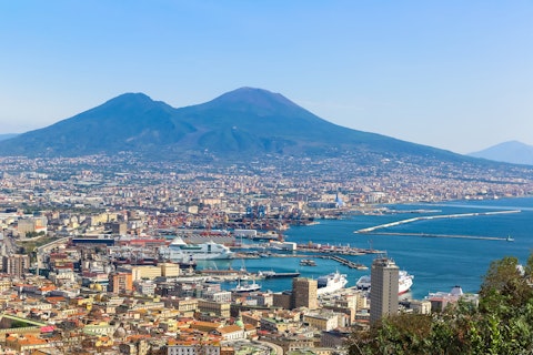 ナポリの観光スポットの風景