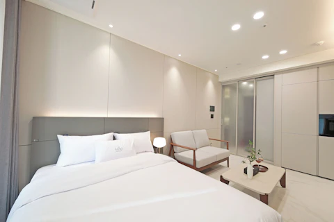 2つの駅に近い好立地！充実した施設＆キッチンつきがうれしい快適ホテルに宿泊