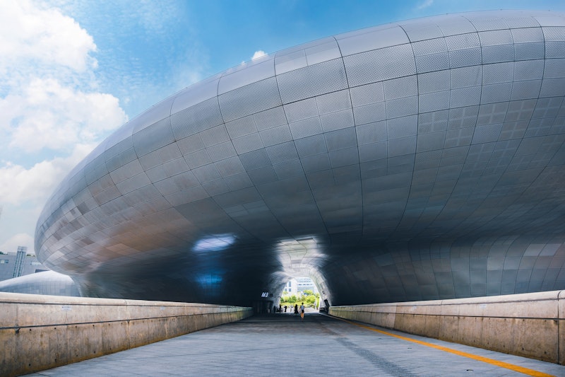 市庁駅や南大門市場はすぐそば!コンビニやカフェ併設&安心の日系ホテルで快適ステイ