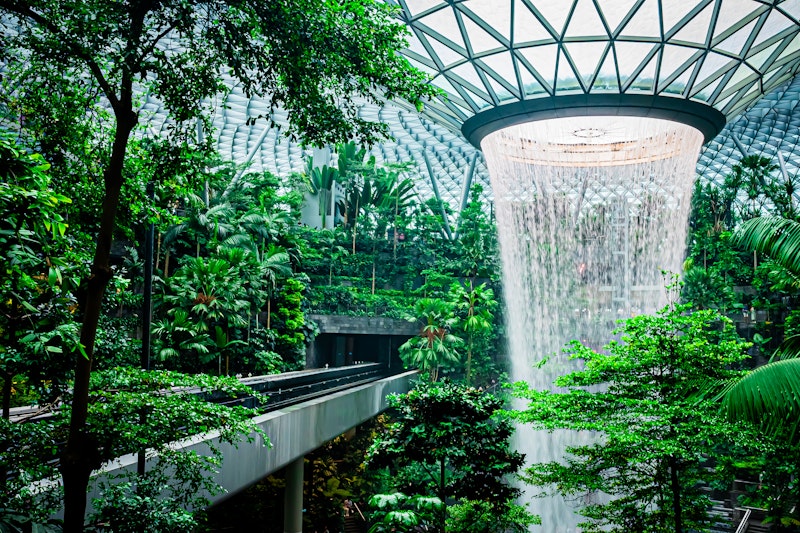 オーチャードロード沿いに建つスタイリッシュなホテルに宿泊!JAL利用