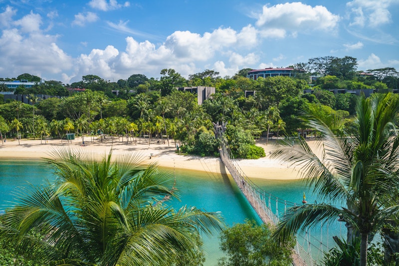 全室バルコニーつき!セントーサ島の5つ星ビーチフロントホテルに宿泊。JAL利用