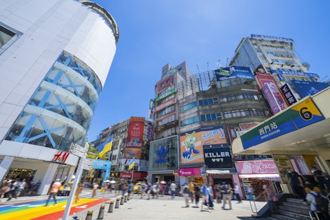 北門駅に近く寧夏夜市も徒歩圏内！おしゃれな快適ホテルにステイ。ビジネスクラス利用