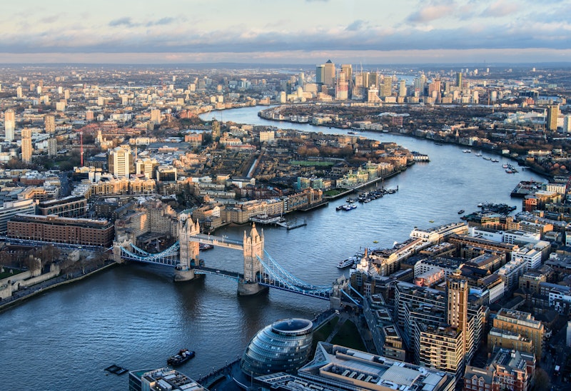 ヴィクトリア駅はすぐそば！ロンドン中心部のおしゃれな好立地ホテルで充実ステイ