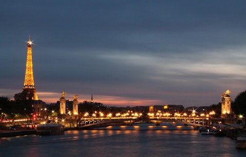 観光に便利なオペラ座エリア＆3つ星ホテルで充実のパリステイ！セーヌ川クルーズつき