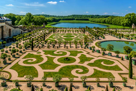 先着50組！3/28(土)販売スタート🎂ホテルはおまかせでコスパよく！王道の2都市で楽しむヨーロッパ周遊プラン