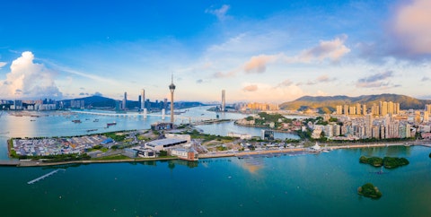 秋旅SALE🍁香港＋マカオ4日間の周遊プラン！都市を一望する高台が魅力の都市を街歩き