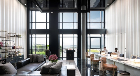 美しい海を一望!上質なおしゃれホテルでリゾート気分を。ビジネスクラス利用