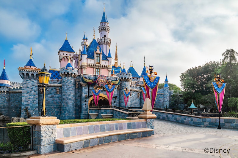 ディズニーランドパークチケットつき！スタジアムやパークにアクセスしやすいホテルに宿泊