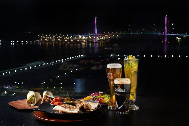 釜山駅から徒歩5分！レストラン＆バー併設のスタイリッシュな大型ホテルにステイ