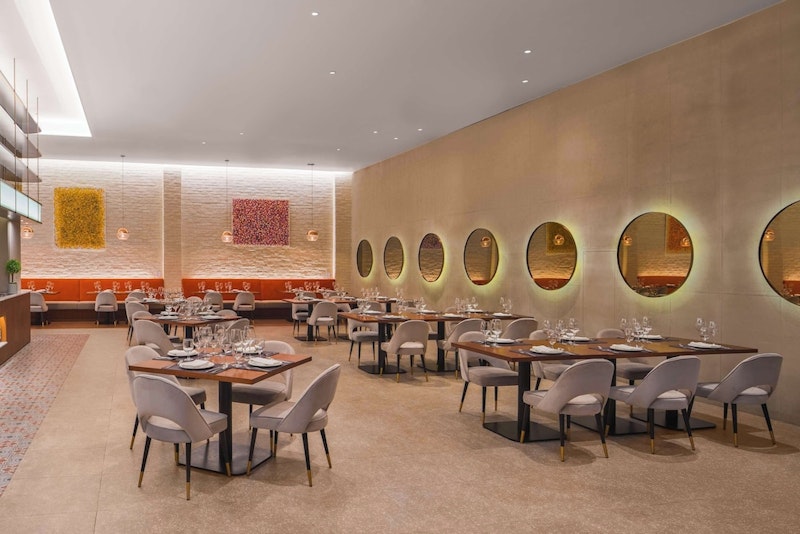 人気の西面に好アクセス！レストランやスパなど充実の施設がそろった4つ星ホテルにステイ