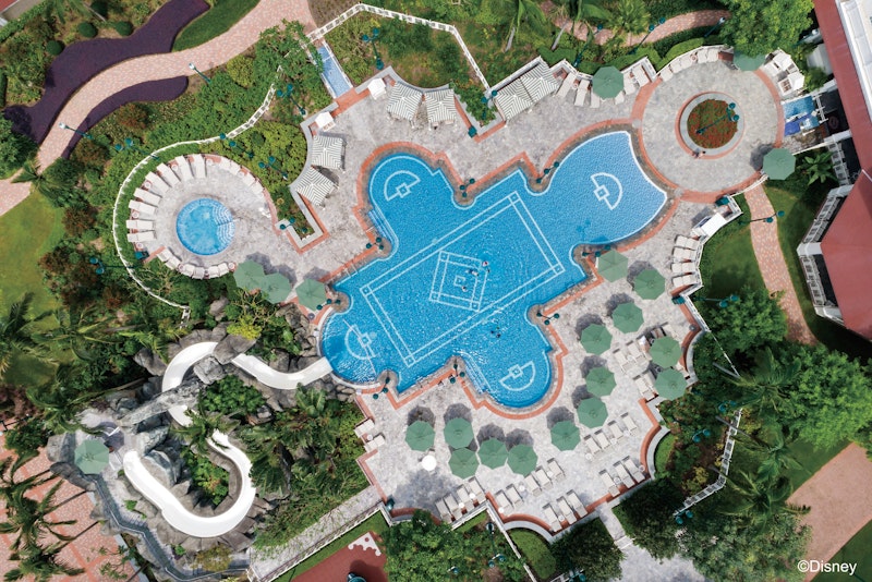 香港ディズニーランド 1デー・パーク・チケットつき！キングダム・クラブ・ルーム泊で満喫。ビジネスクラス利用