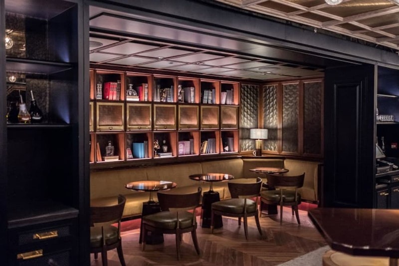 多国籍料理を味わえるレストラン併設！落ちついた雰囲気が魅力の5つ星ホテル滞在