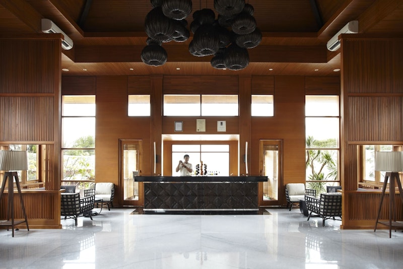 家族旅にぴったり！5つ星リゾートのプールつきヴィラで至福旅。ビジネスクラス利用