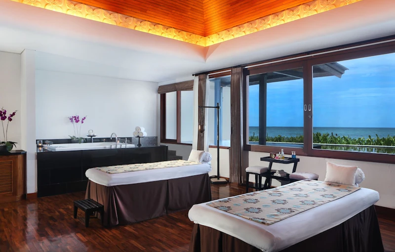 トランジットでシンガポール観光も！バリ伝統のヴィラに宿泊。ビジネスクラス利用