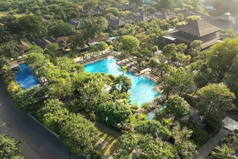 クラブラウンジつき！レギャンビーチ目の前の5つ星ホテルでリラックスステイ