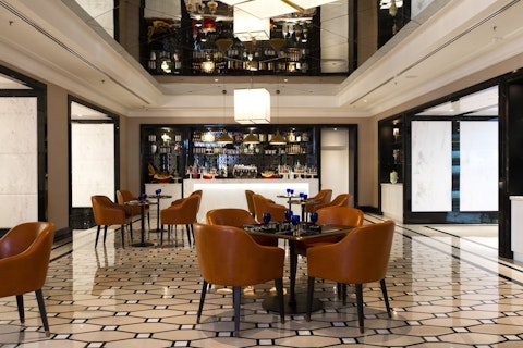 ブキッビンタン地区の駅チカ！本格中国料理を味わえるレストラン併設の5つ星ホテル泊