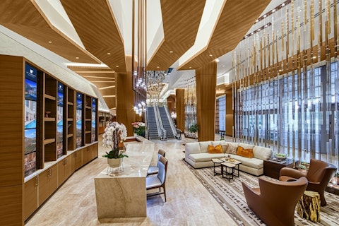 ディズニーランドパークチケットつき！絶景も魅力の4つ星リゾート泊。ビジネスクラス利用