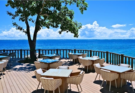 アイランドホッピングを含む5大特典つき！ビーチすぐのリゾートで快適旅。往復送迎つき