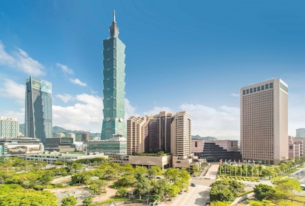 秋旅SALE🍁台北101チケットつき！ショッピング施設隣接の5つ星ホテルにステイ。往復送迎つき