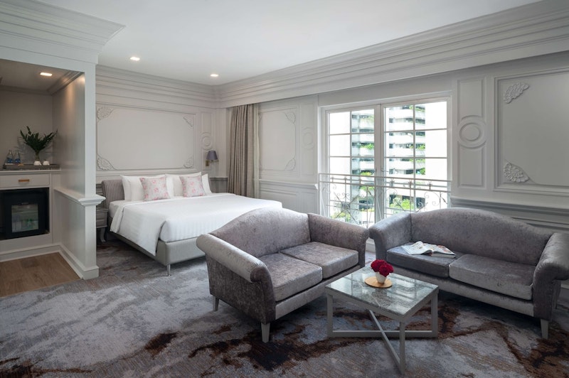 ピンクのガネーシャ&ワットパクナム観光つき!アクティブ派にうれしいブティックホテル泊