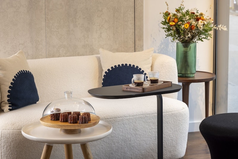 ガルニエ宮が徒歩圏内！モダンな4つ星ブティックホテルにステイ。ビジネスクラス利用