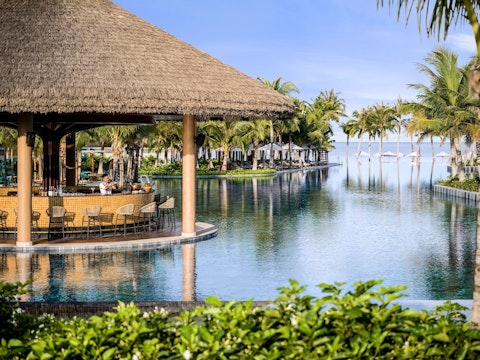 キスブリッジ入場＆水上ショー鑑賞つき！ケムビーチ沿いの5つ星リゾートで癒やしのステイ