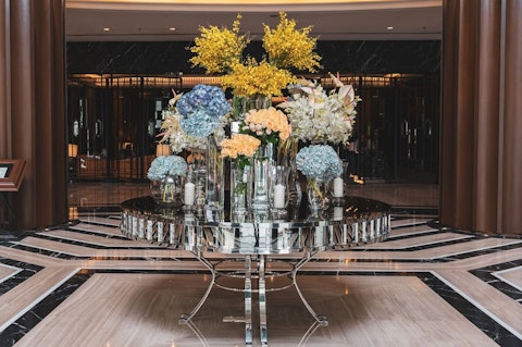 クアラルンプール駅徒歩2分！5つ星ホテルで上質な旅。往復送迎つき、ビジネスクラス利用