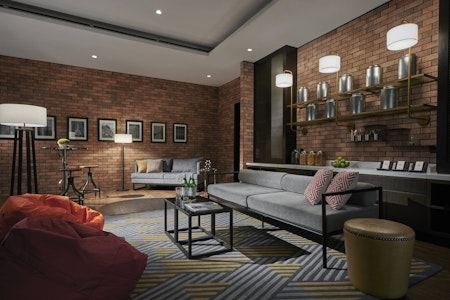 アクティブ派にうれしい駅チカ！美しい景色を堪能できる屋上バー併設の5つ星ホテル泊