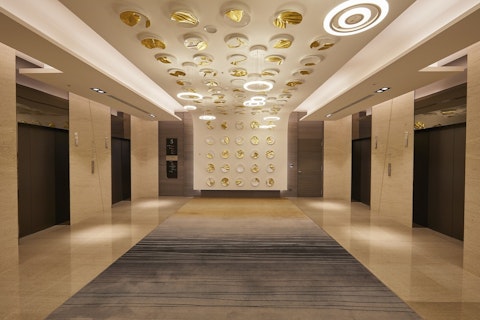 キッズエリア完備の駅チカホテルで快適なファミリー旅!ビジネスクラス利用、往復送迎つき