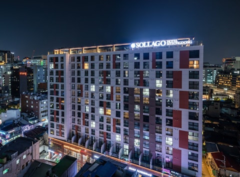 10日前まで予約OK！観光の拠点にぴったりな立地＆簡易キッチンつきホテルで快適ステイ