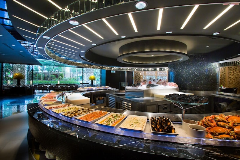 中山駅へ徒歩5分の好立地！極上スパや美食も魅力の5つ星ホテルに宿泊。往復送迎つき