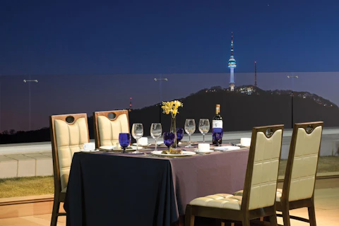 たっぷりの滞在時間が魅力のプラン！明洞駅直結のホテル宿泊。ビジネスクラス利用