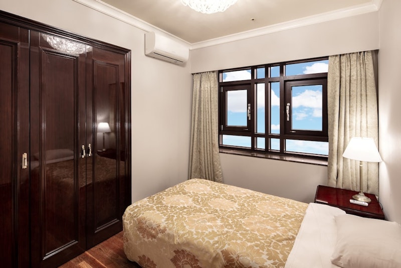 プチプラなショッピングを楽しめる江南駅すぐ!レトロなレジデンシャルホテル滞在