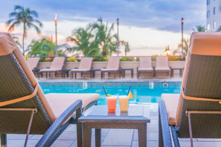 先着100組！駆け込み価格⏰広い部屋とオーシャンフロント！ハイアットリージェンシーに宿泊ツアー