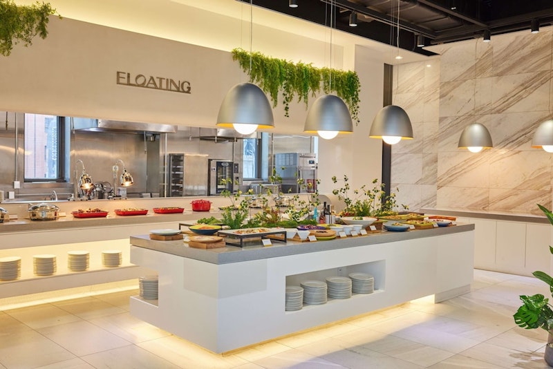 4日前まで予約OK！明洞駅から徒歩1分のルーフトップバーつきホテルにステイ