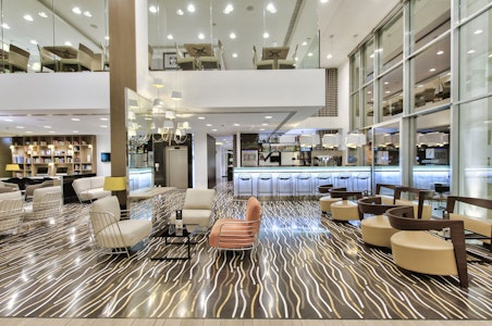 ビーチやカジノに歩いて行ける好立地!スタイリッシュな4つ星ホテルで充実のマルタ旅