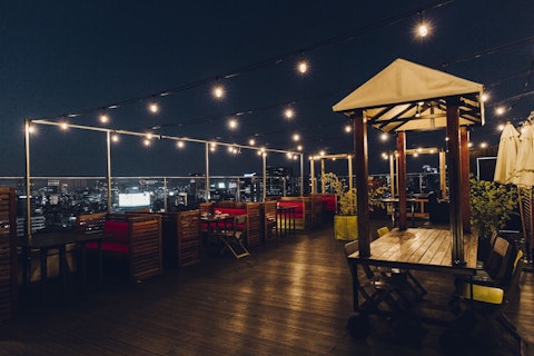 ライススタイルショップ併設！モダンな内装のグループ向け4つ星ホテルに宿泊