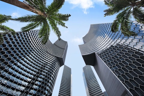 最上階のバーから絶景を堪能！駅チカの高級ホテルに宿泊。ビジネスクラス利用