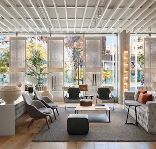 海の近くでのんびりリラックス。海岸沿いのブティックホテルで充実のステイ