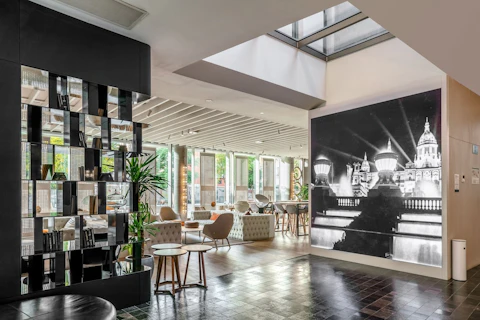 SALE価格 3/28(土)販売スタート🎂スペイン広場はすぐそば！ショッピングセンター直結＆駅チカのブティックホテルにステイ