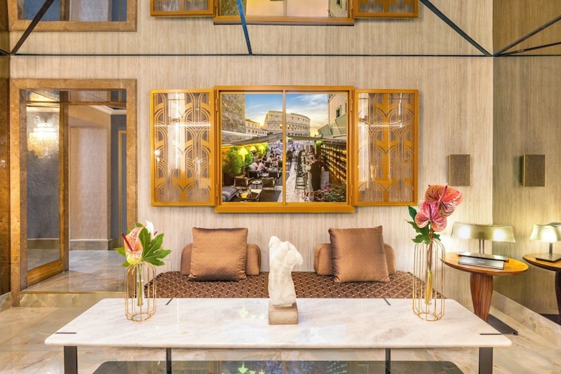 部屋からコロッセオを一望!17世紀の邸宅を利用した高級ホテルにステイ