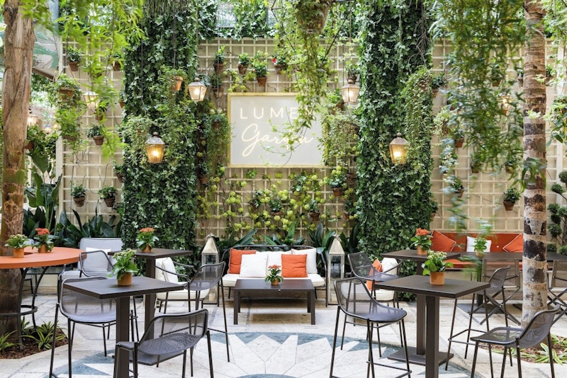 歴史ある建物を改装した5つ星ホテルでラグジュアリーなローマ滞在!