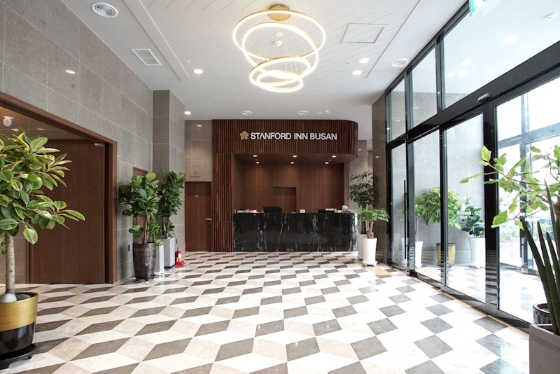 チャガルチ駅と南浦駅が使える！ローカルな釜山を楽しめる立地のホテルにステイ